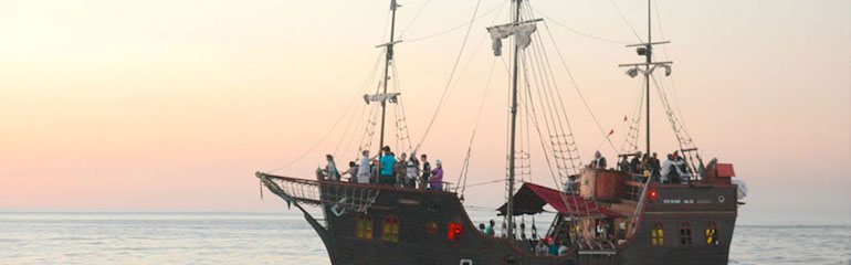 Jolly Roger Pirate Boat Cancun